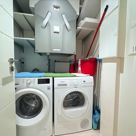 Comfort 2 Bedroom With Balcony And Parking Apartment