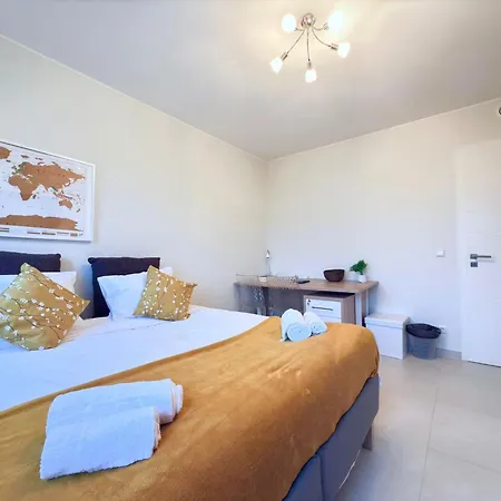 Comfort 2 Bedroom With Balcony And Parking * Mamer