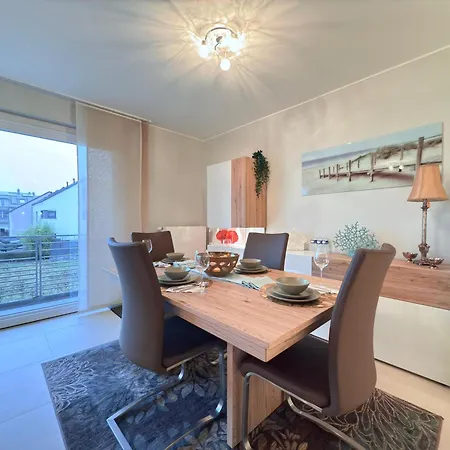 Apartment Comfort 2 Bedroom With Balcony And Parking *