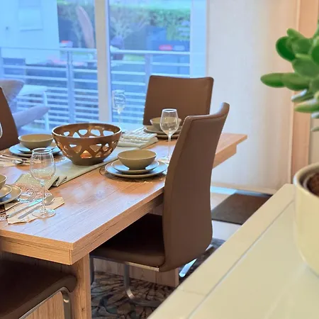 Comfort 2 Bedroom With Balcony And Parking Apartment Mamer